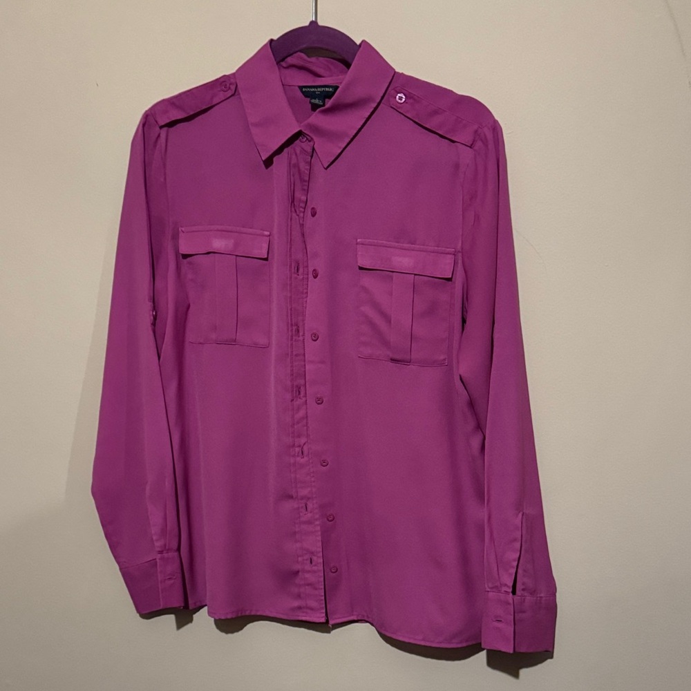 Banana Republic Men's Magenta Button-Down Shirt